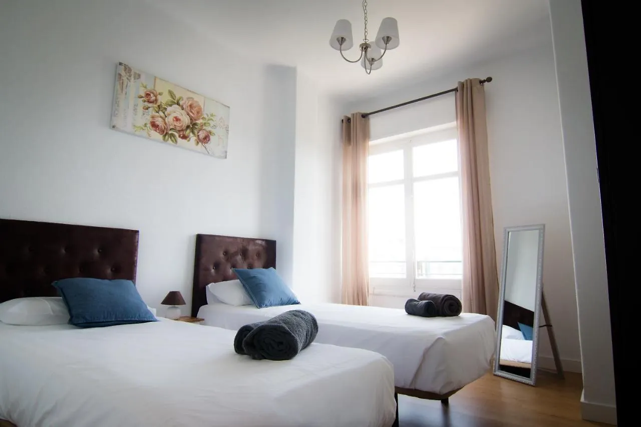 Holidays2Malaga Terraza&junto puerto deportivo Apartamento